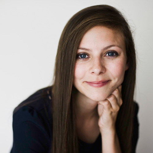 Alex Reed headshot